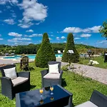 A Jayac - Logis Hotel