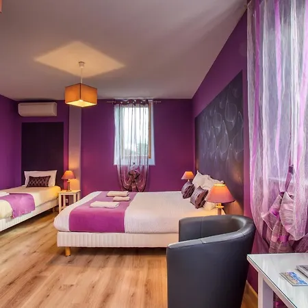 Hotel A Jayac - Logis 3*