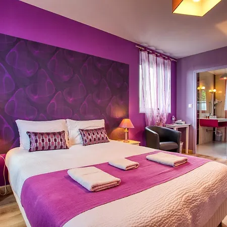 A Jayac - Logis Hotel 3*