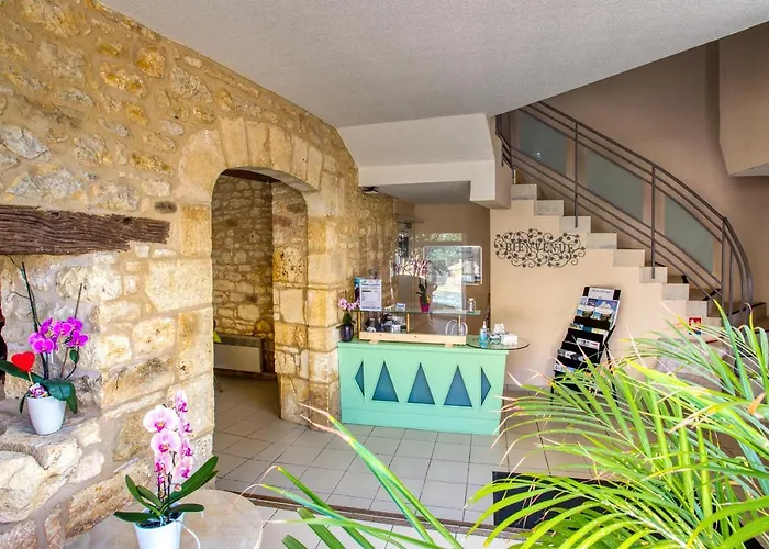 A Jayac - Logis 3* Paulin