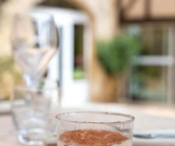 A Jayac - Logis Hotel 3*