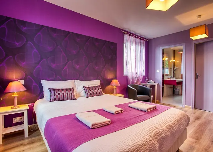 A Jayac - Logis Hotel 3*